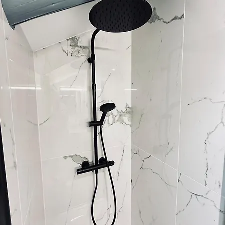 2 Clairmarais T2 En Duplex Proche Gare Centre דירה ריימס